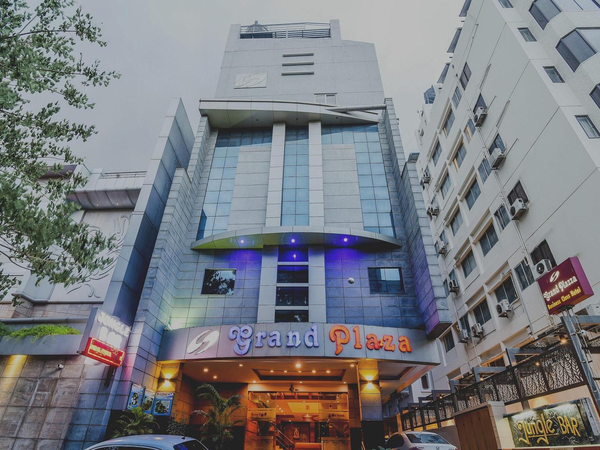 Hotel Super Capital O Grand Plaza Coimbatore Exterior foto