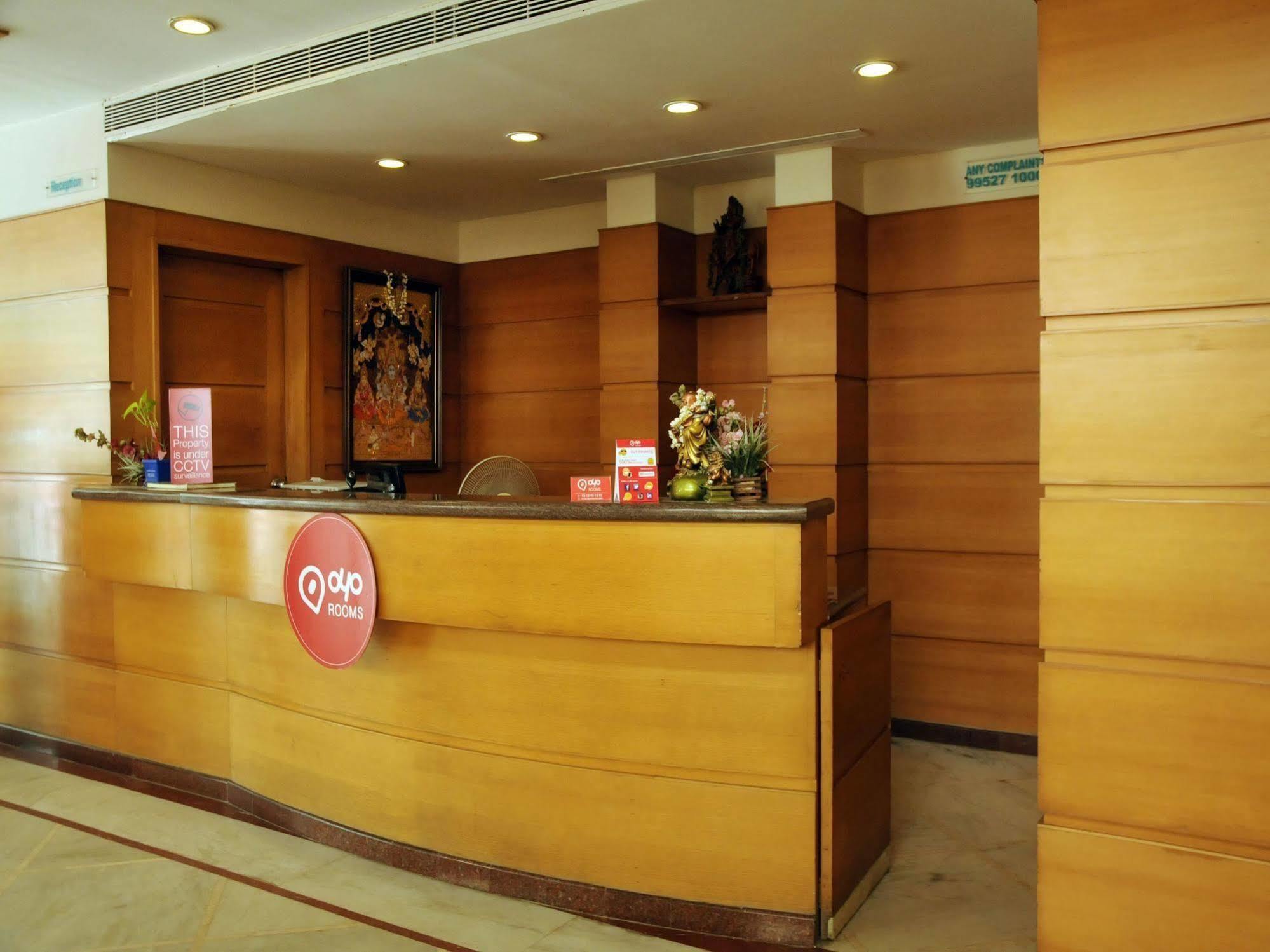 Hotel Super Capital O Grand Plaza Coimbatore Exterior foto
